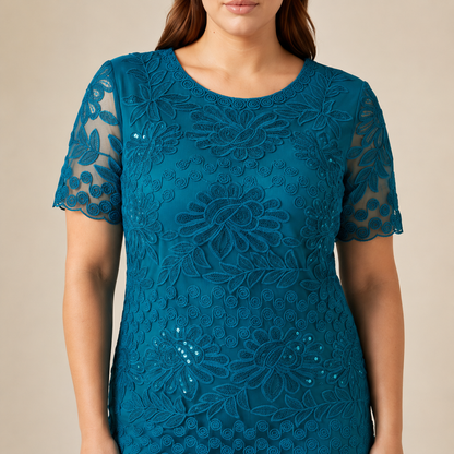 Vestido Corto Cintilla con Bordado